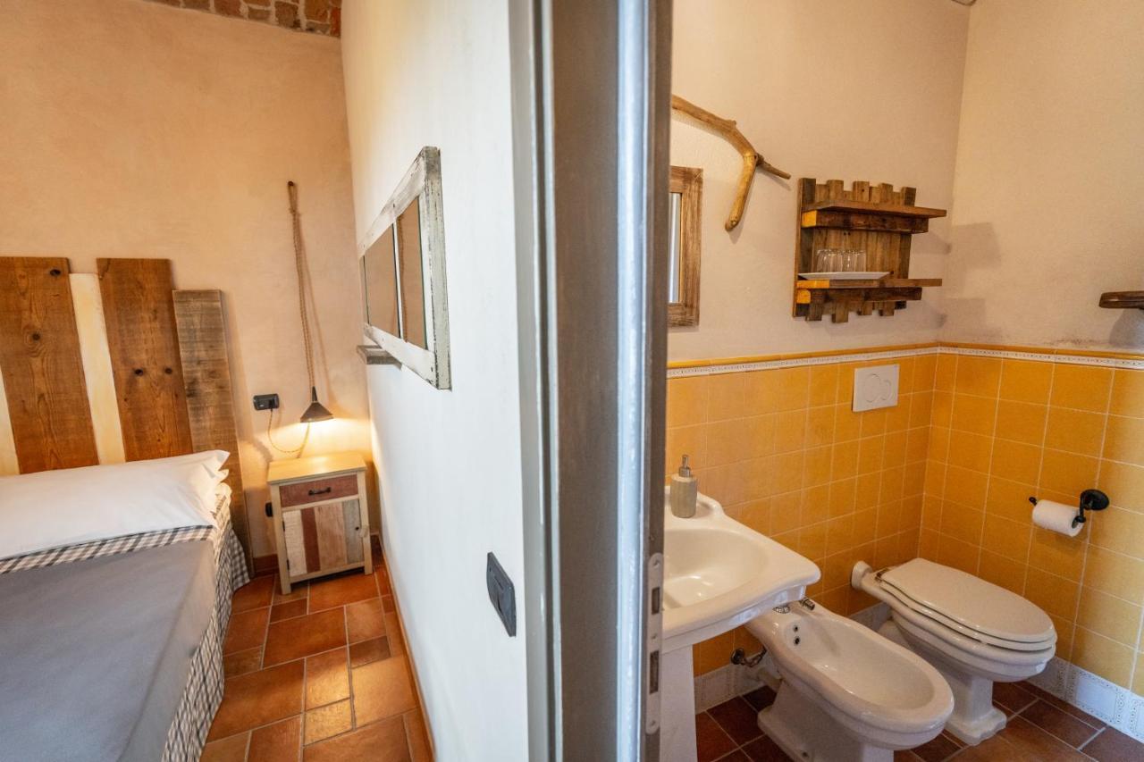 Gilda E I Suoi Amici Bed & Breakfast Neive Exterior photo