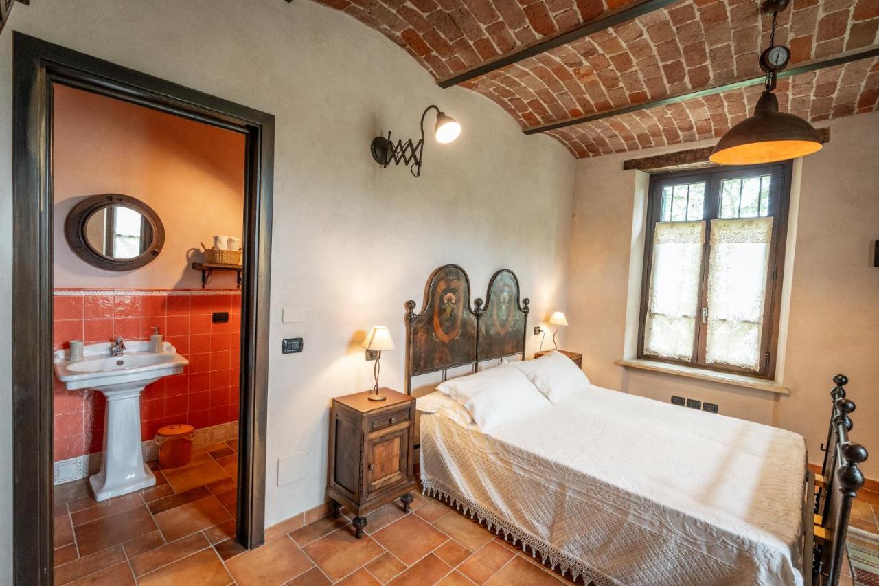 Gilda E I Suoi Amici Bed & Breakfast Neive Exterior photo