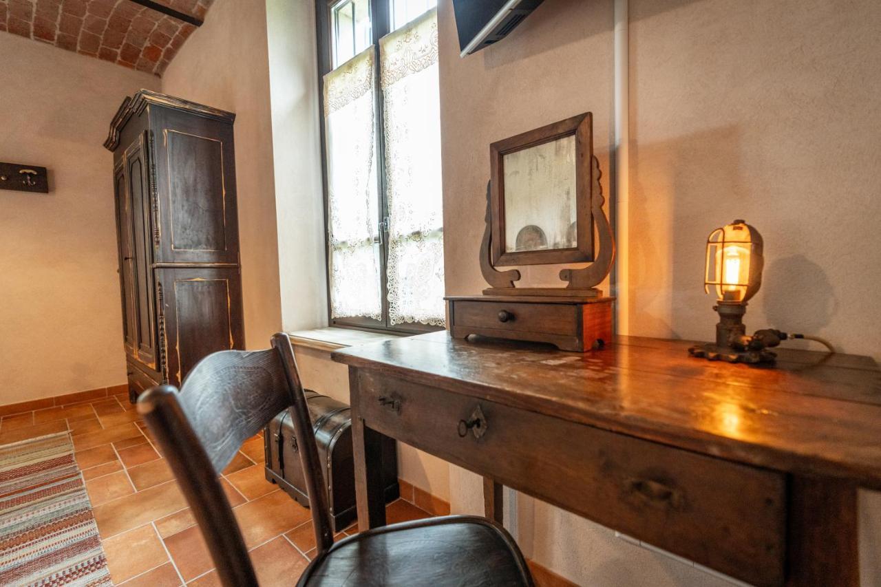 Gilda E I Suoi Amici Bed & Breakfast Neive Exterior photo